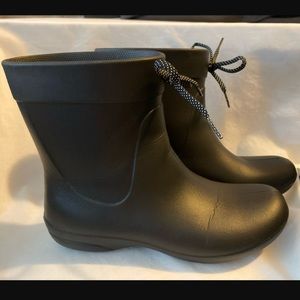 Crocs Freesail Shorty Rain Boots Womens Size 8 M Black Excellent Condition